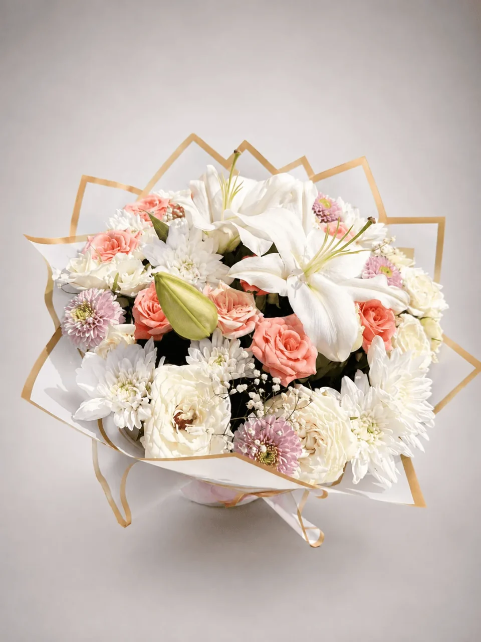 Pearl Blossom white lily and peach rose bouquet for flower delivery in Casablanca
