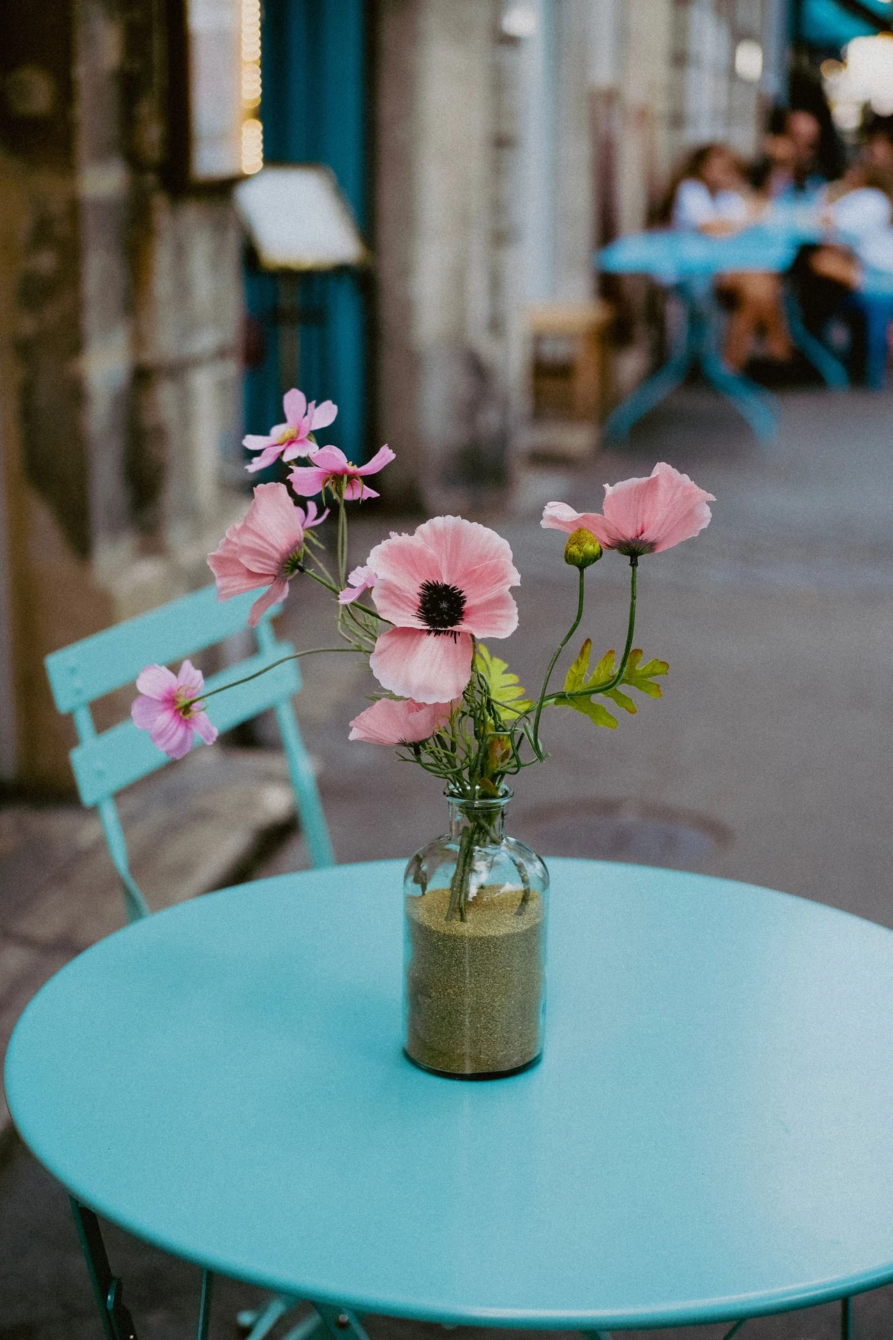 Fresh summer flowers for a thoughtful delivery in El Jadida